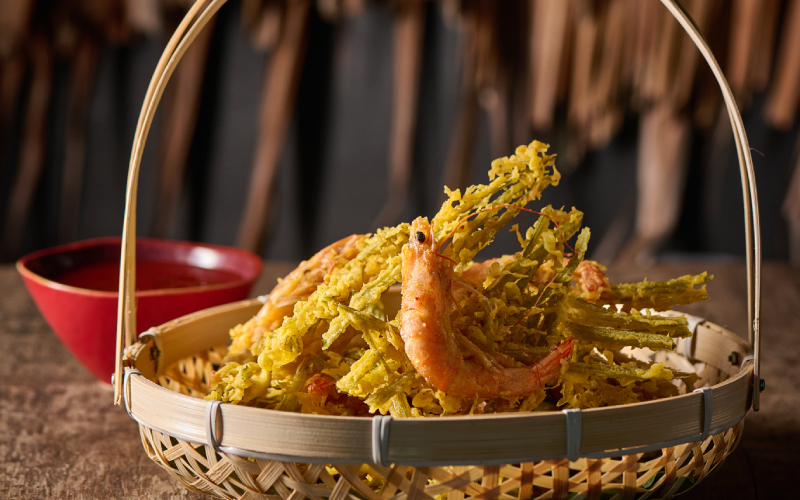 Popular Thai Seafood Dishes at Kan Eang Popular Thai Seafood Dishes at Kan Eang
